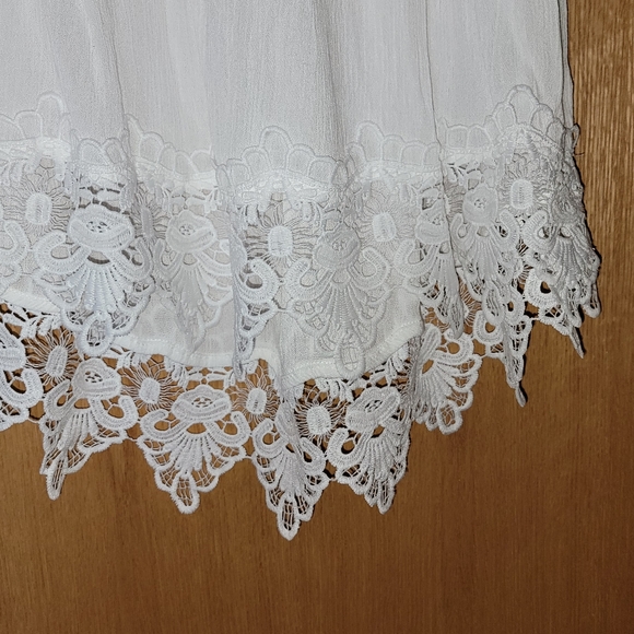 White off the shoulder top - Picture 2 of 4